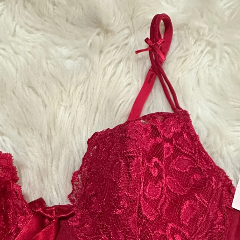 NWT Vintage Y2K Cabernet Red corset